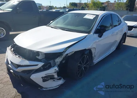 2020 Toyota Camry Se z USA, uszkodzony, nr VIN 4T1G11AK0LU310532